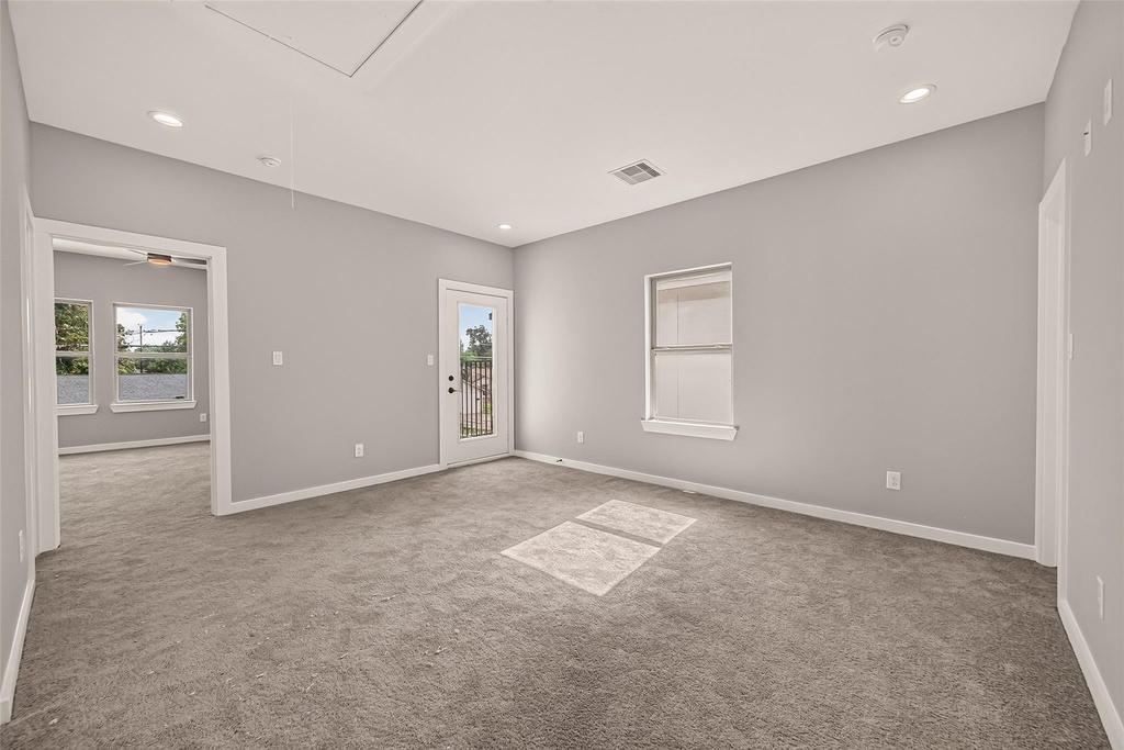90 Burress Street - Photo 5