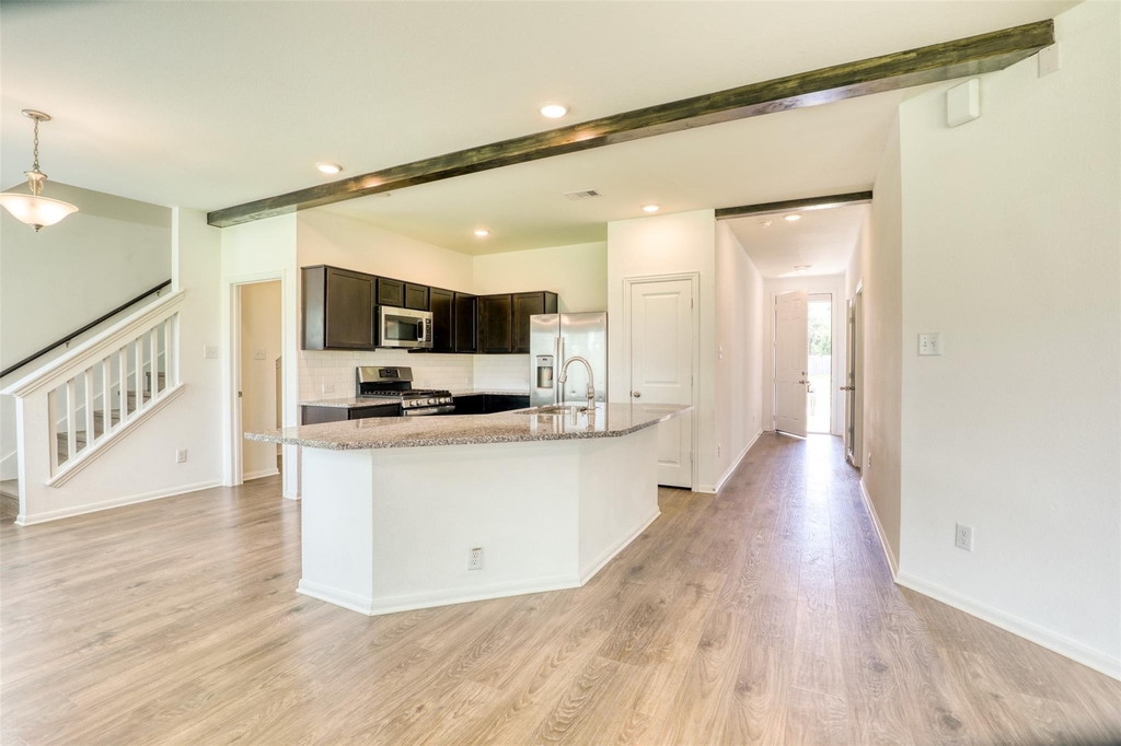 407 Magnolia Street - Photo 6