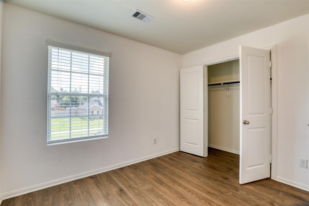 407 Magnolia Street - Photo 16