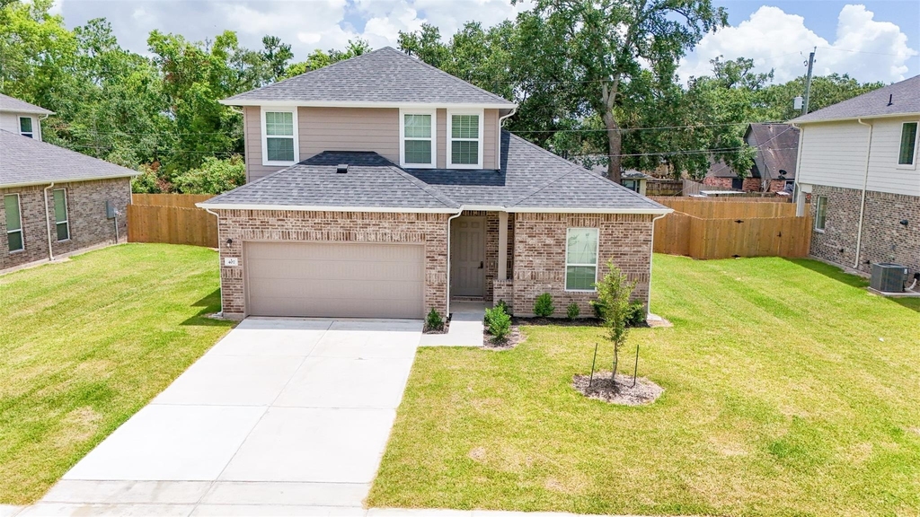 407 Magnolia Street - Photo 0