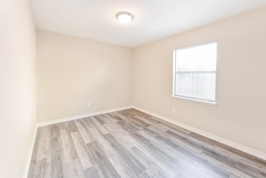 22710 Melham Lane - Photo 10
