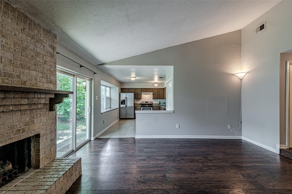 9702 Birsay Street - Photo 5