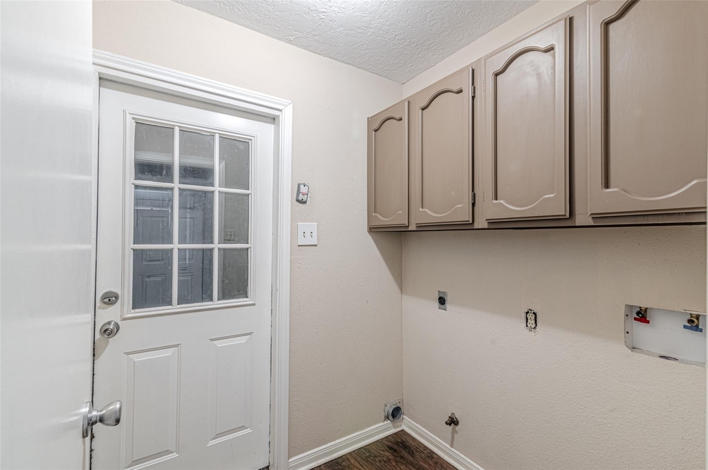9702 Birsay Street - Photo 22