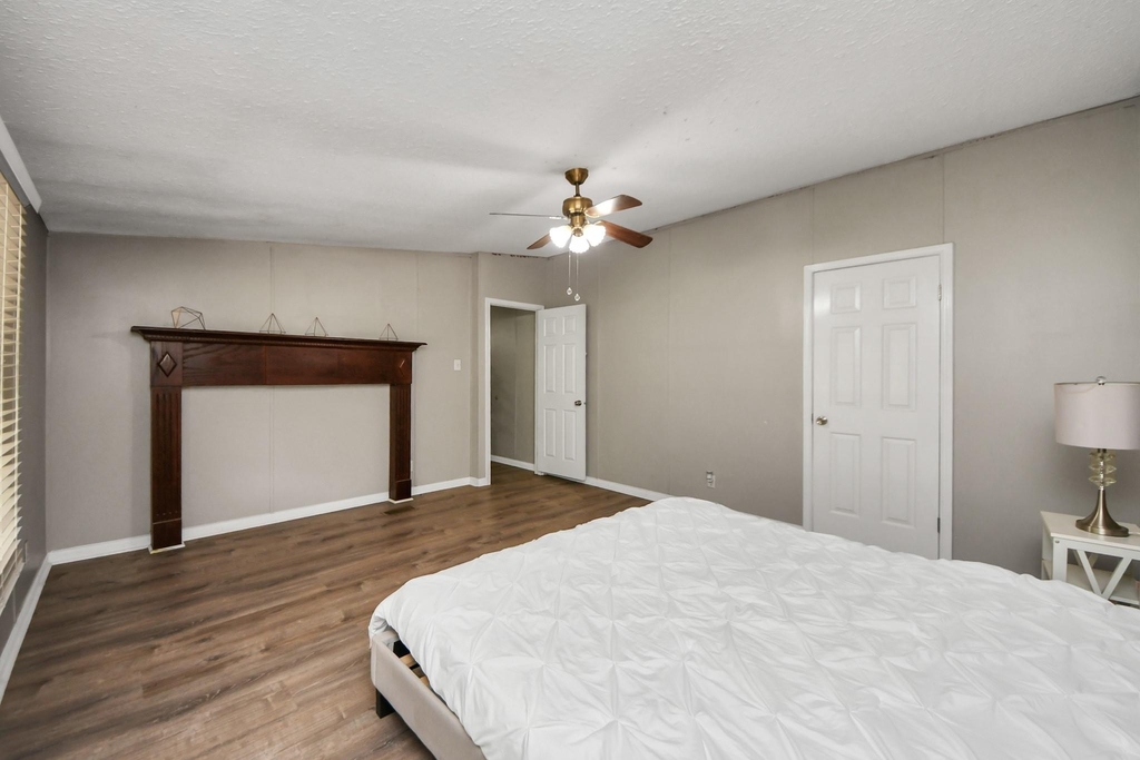18303 James Road - Photo 10