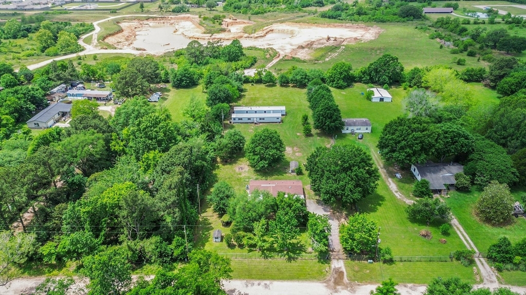 18303 James Road - Photo 35