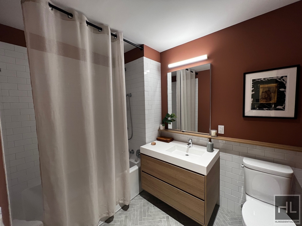 West 28th Street - Photo 2