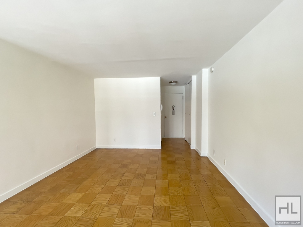 East 36 Street - Photo 1