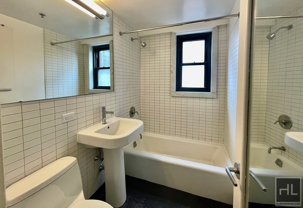 East 39th Street - Photo 3