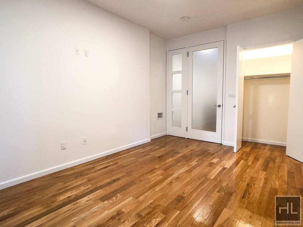 East 71 Street - Photo 3