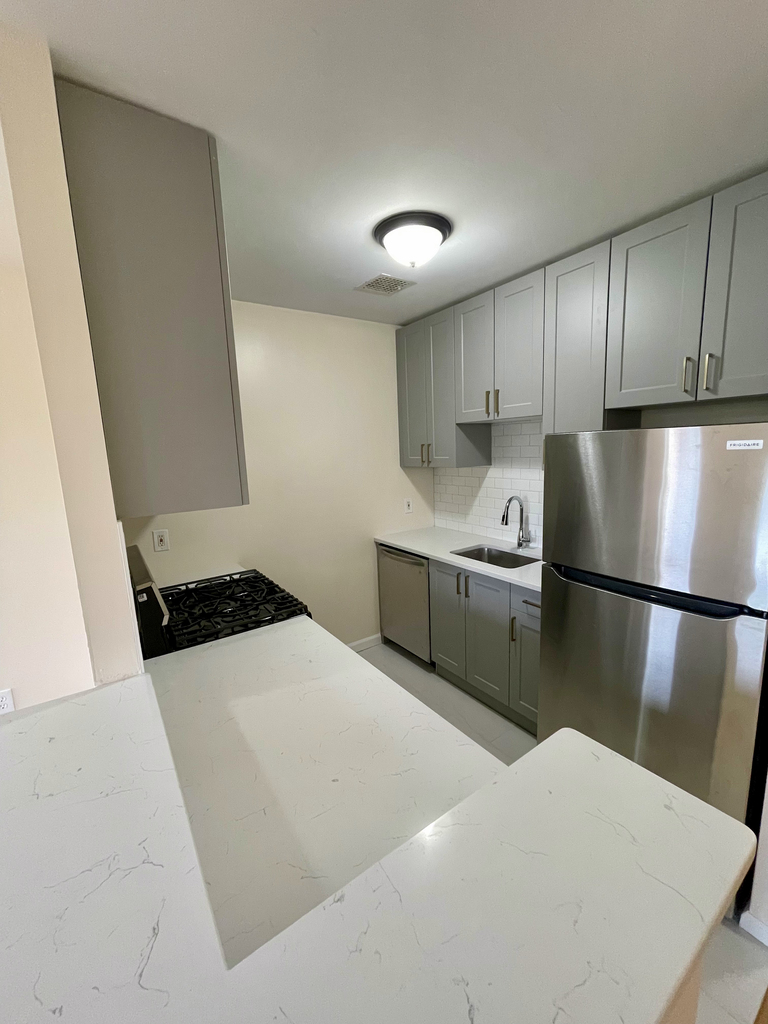 70 East 118th street NY - Photo 6