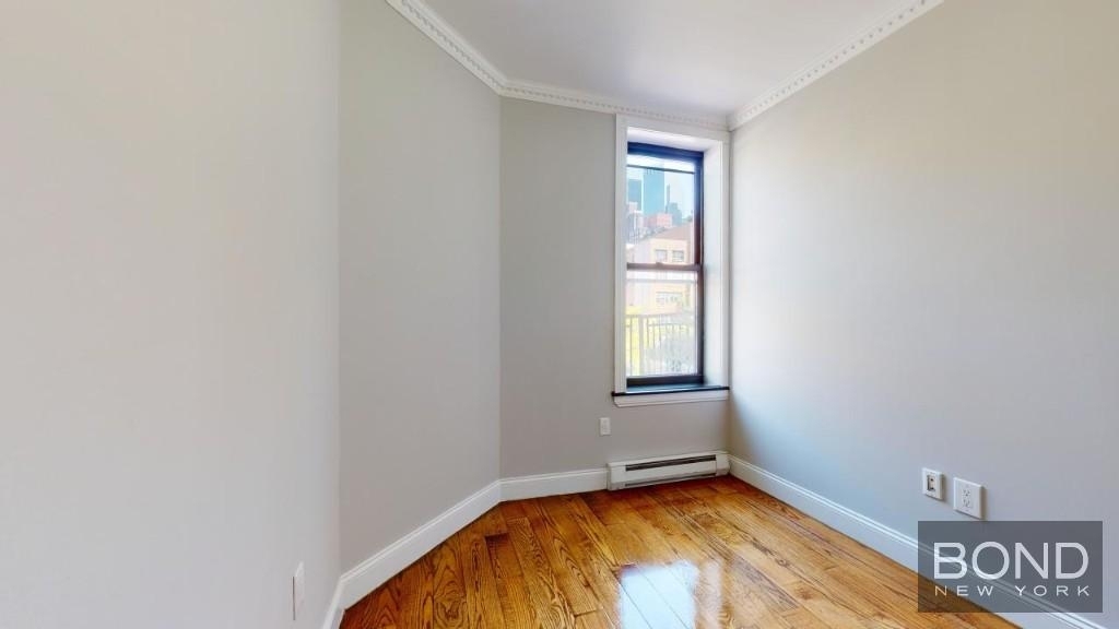 438 West 52nd Street #7C - Photo 4