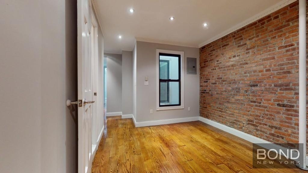 438 West 52nd Street #7C - Photo 1