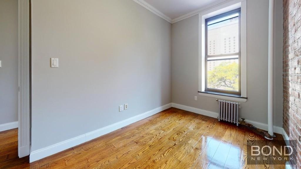 438 West 52nd Street #7C - Photo 9