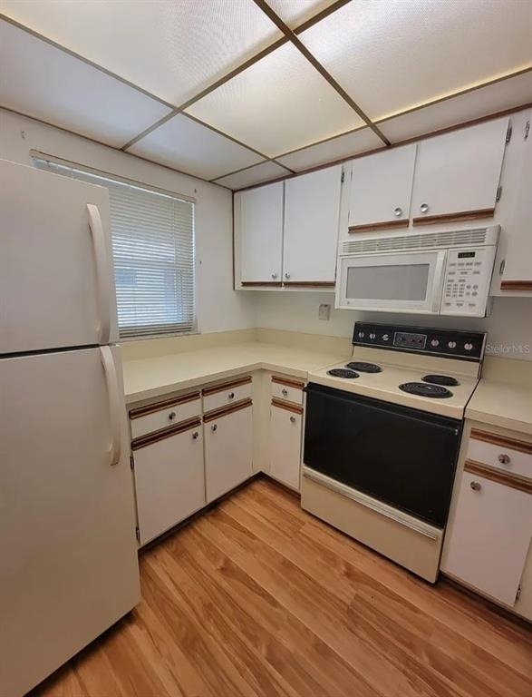 100 E Kentucky Ave - Photo 3