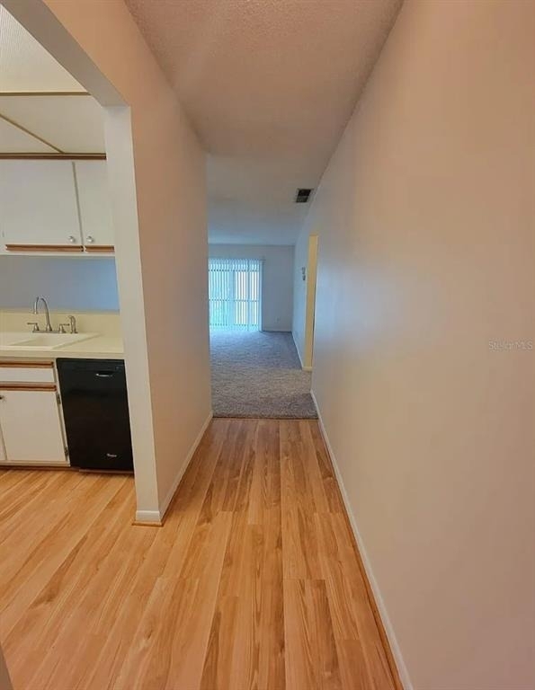 100 E Kentucky Ave - Photo 2