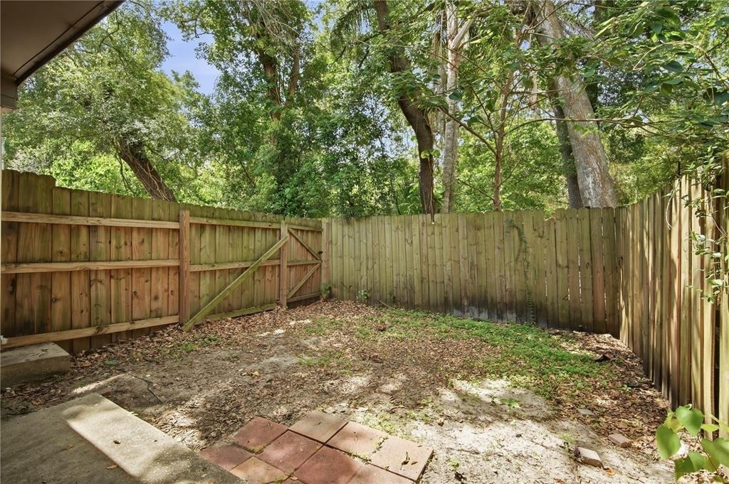 1910 W Sligh Avenue - Photo 12