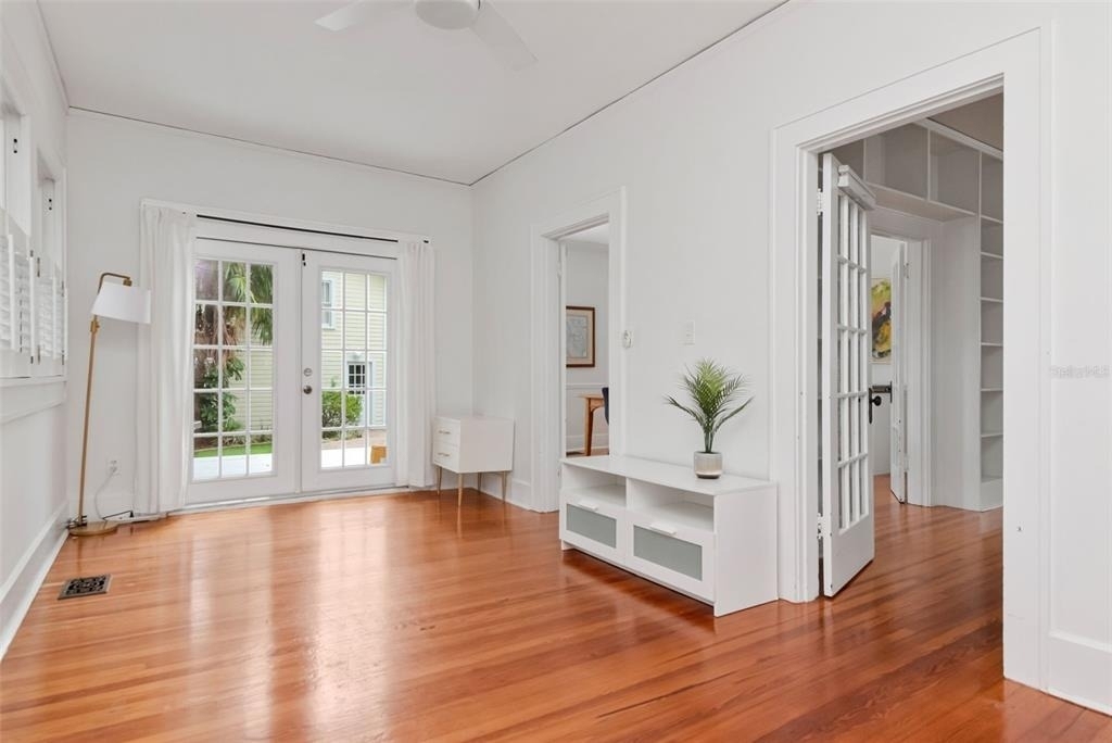126 8th Avenue Ne - Photo 12