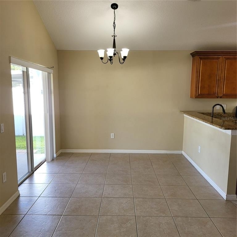 25903 Bloomsbury Court - Photo 11