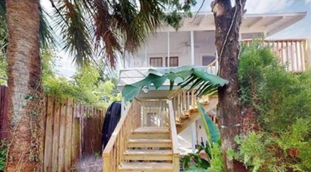 622 7th Avenue N - Photo 0