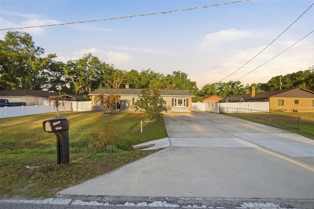 7403 Providence Road - Photo 2