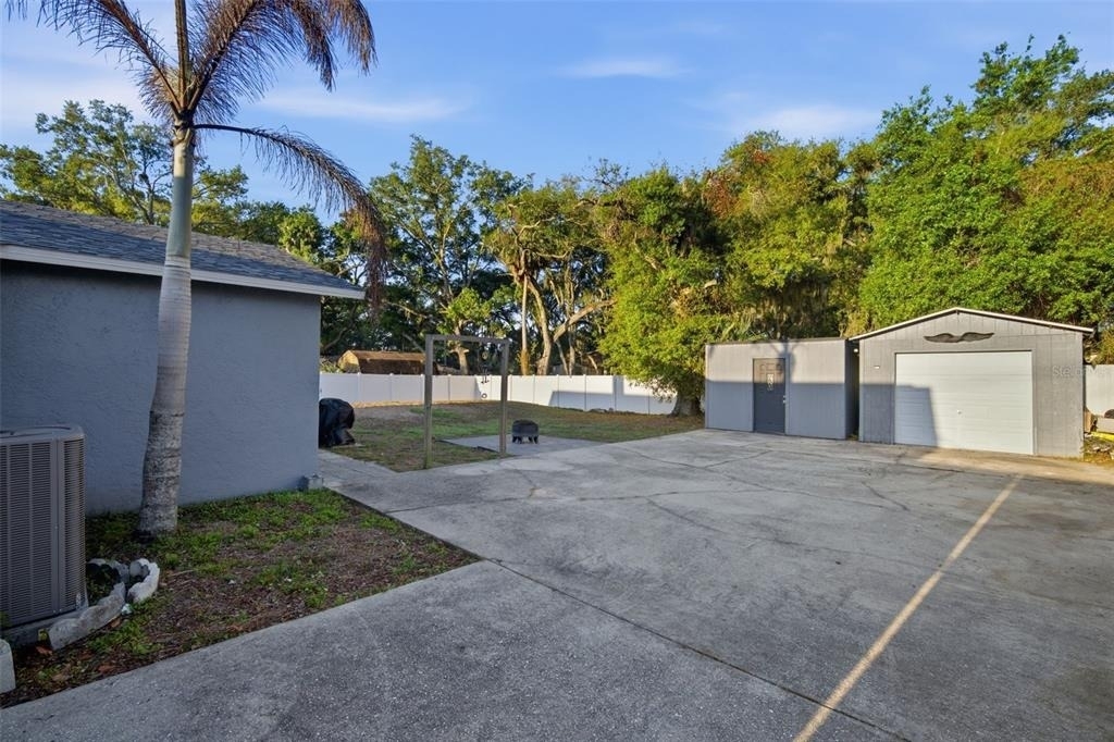 7403 Providence Road - Photo 3