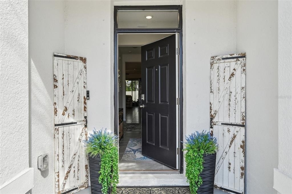 16646 Maude Drive - Photo 2