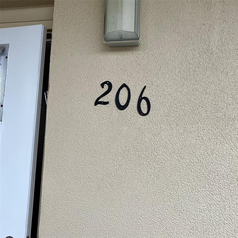 5750 80th Street N - Photo 3