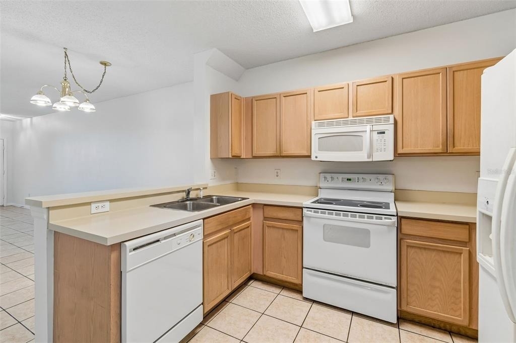 6245 Osprey Lake Circle - Photo 8