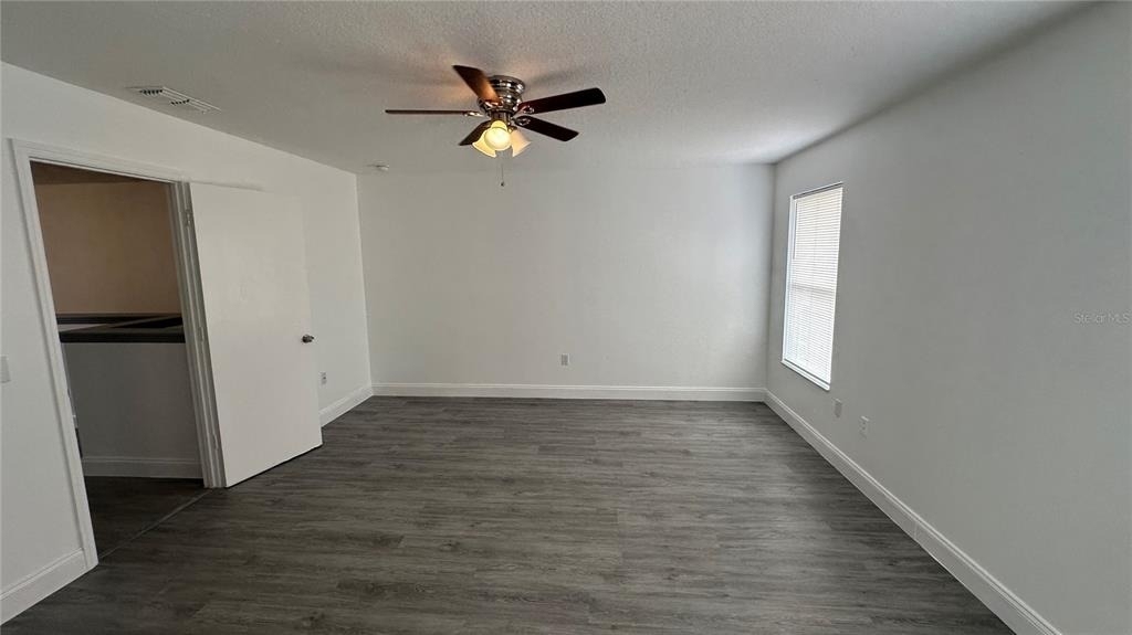 2437 Hassonite Street - Photo 6