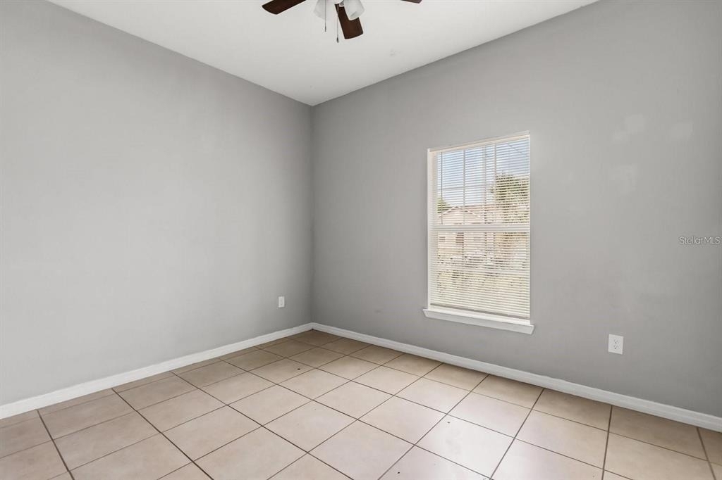677 Royalty Court - Photo 15