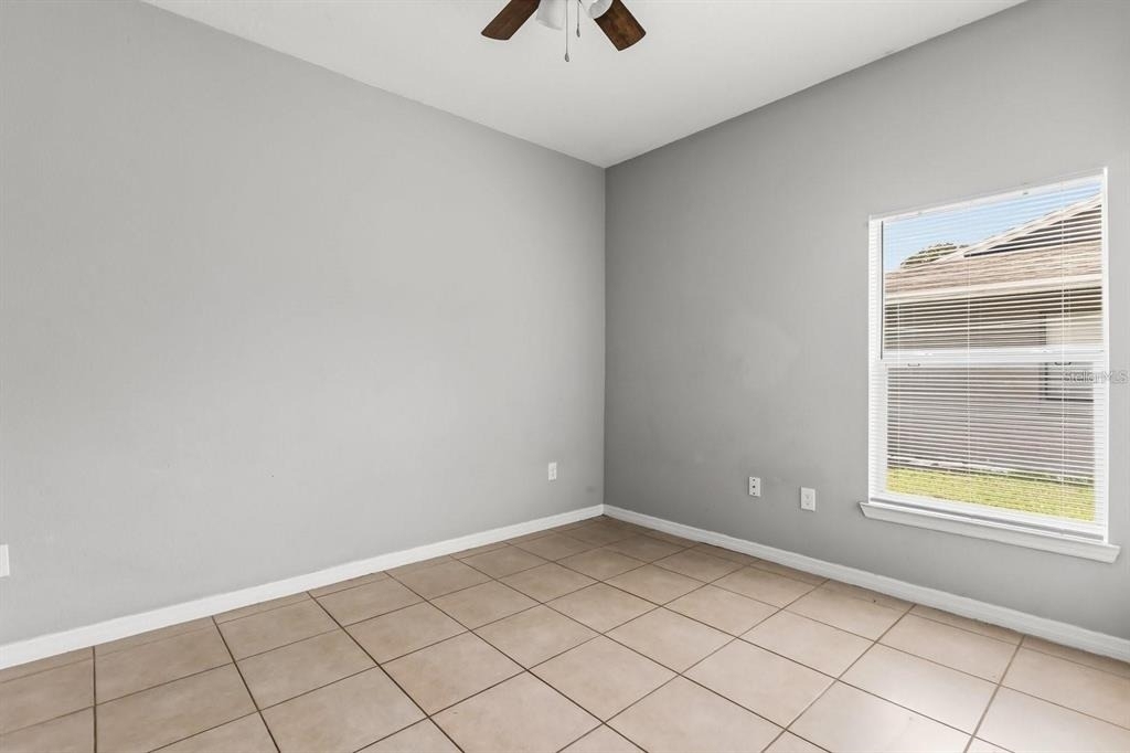 677 Royalty Court - Photo 8
