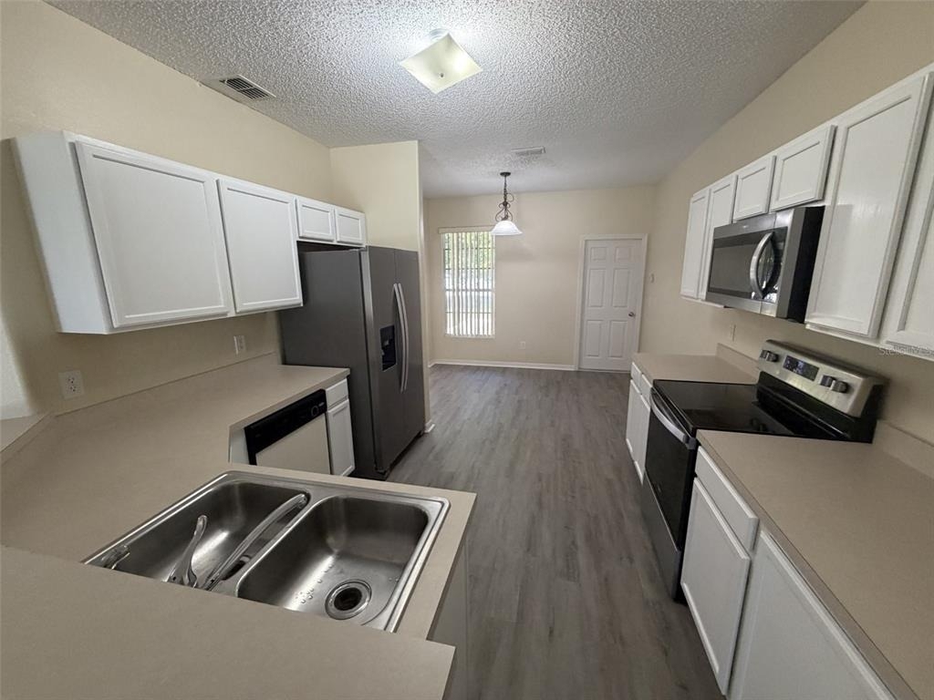 311 Sunset View Drive - Photo 4