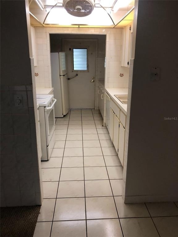 9598 River Road - Photo 8