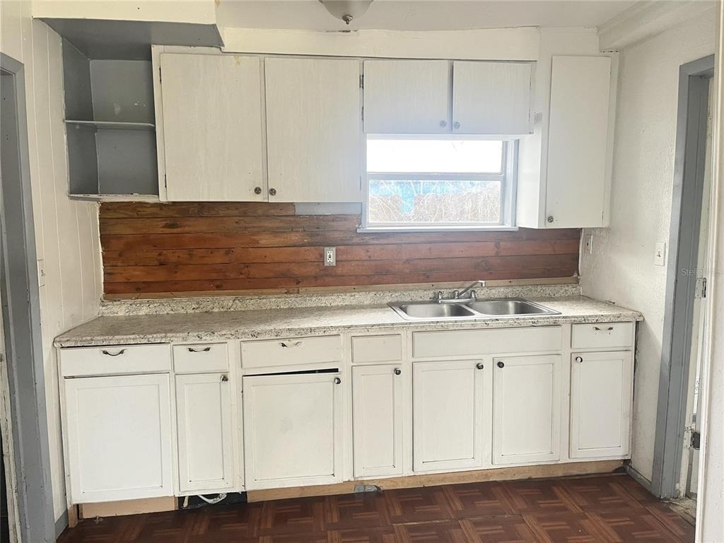 124 Daytona Avenue - Photo 6