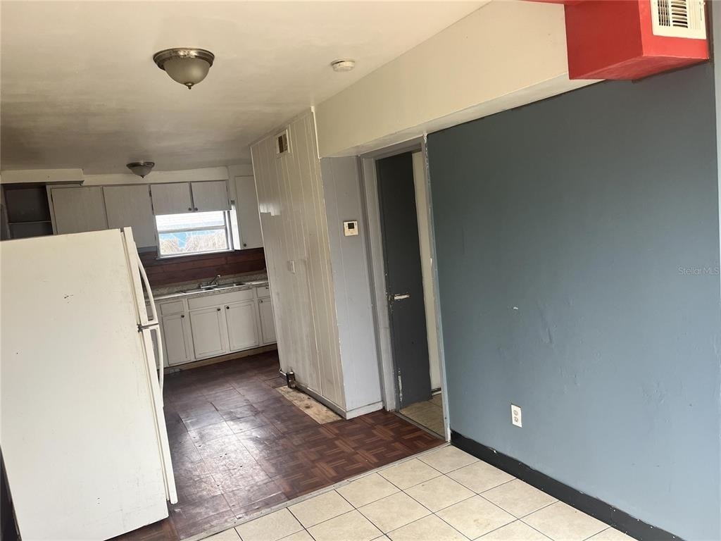 124 Daytona Avenue - Photo 9