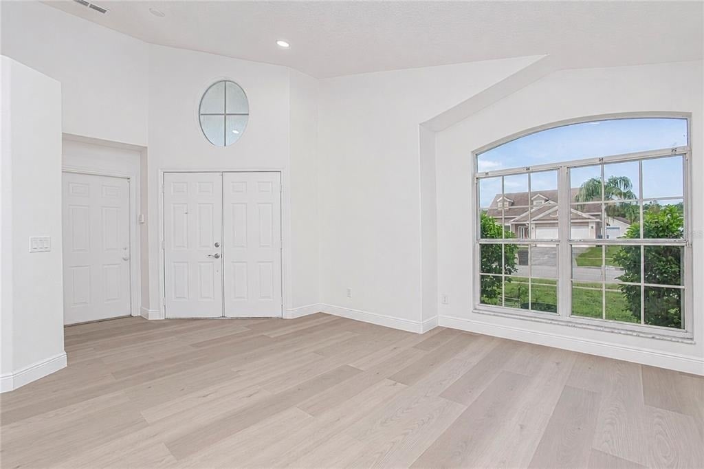 2039 Shannon Lakes Boulevard - Photo 2