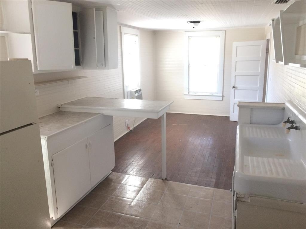 114 N Chester Street - Photo 8