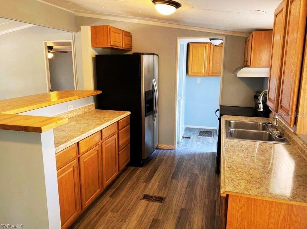 1281 Richmond Avenue - Photo 5