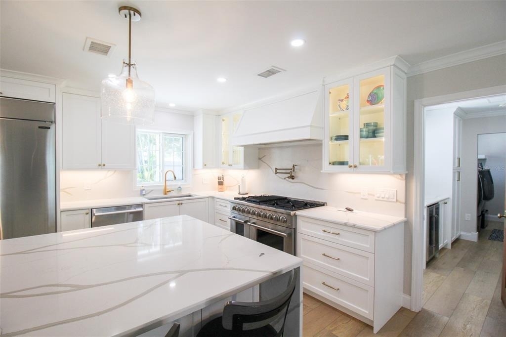691 Russell Street - Photo 25