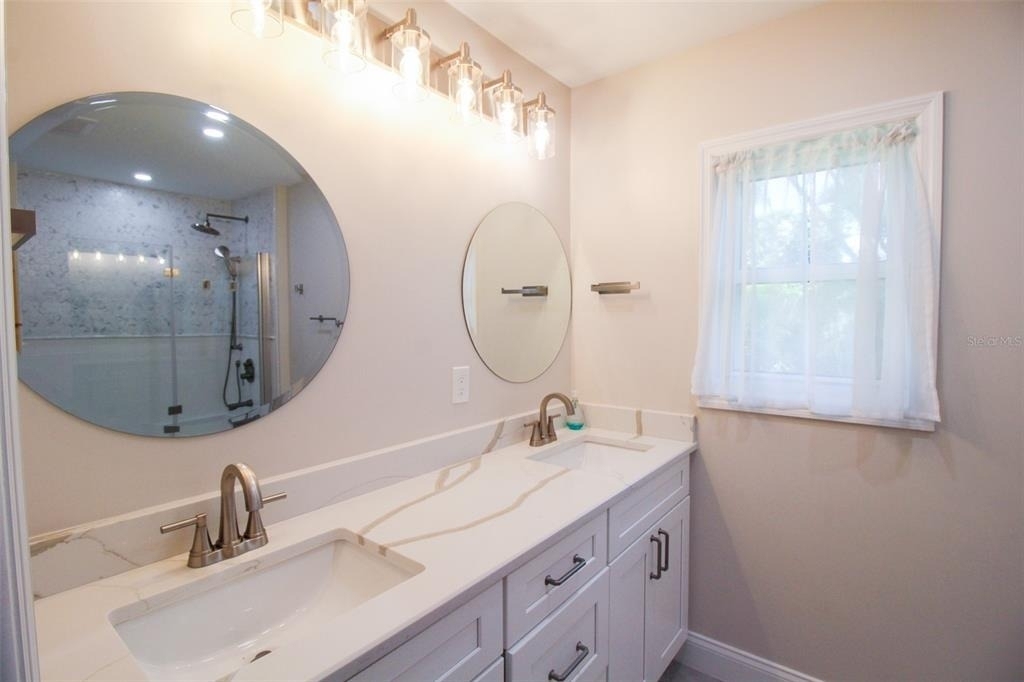 691 Russell Street - Photo 19