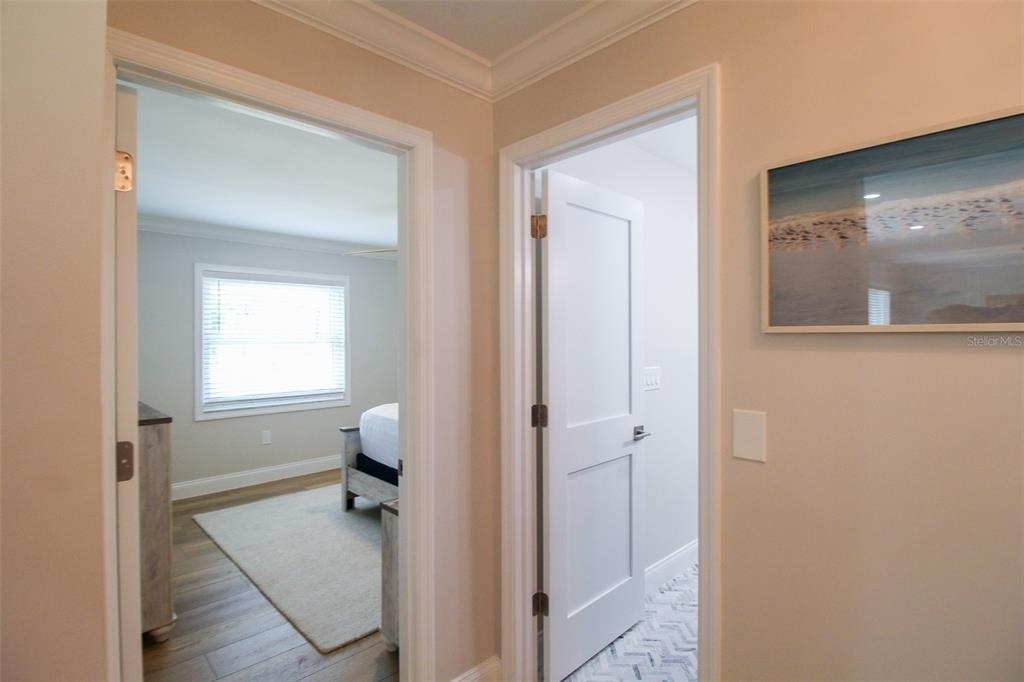 691 Russell Street - Photo 5