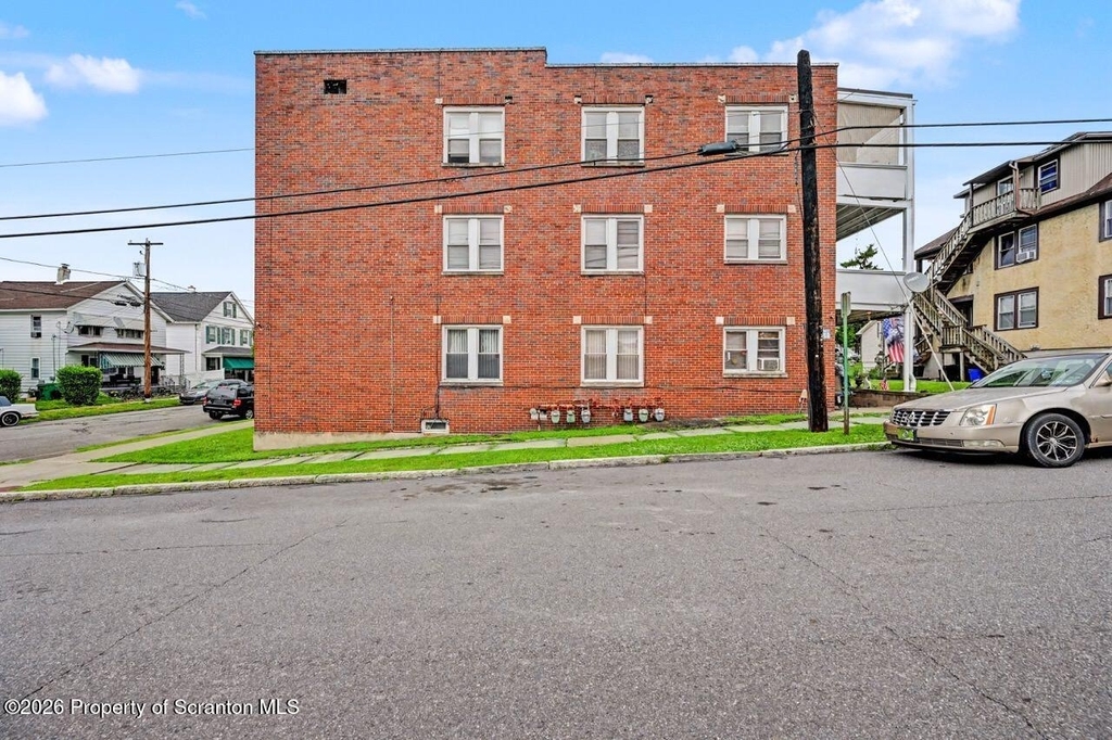 531 S Irving Avenue - Photo 38