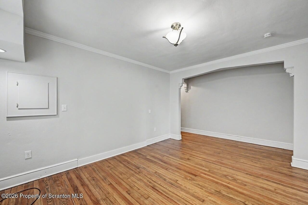 531 S Irving Avenue - Photo 11
