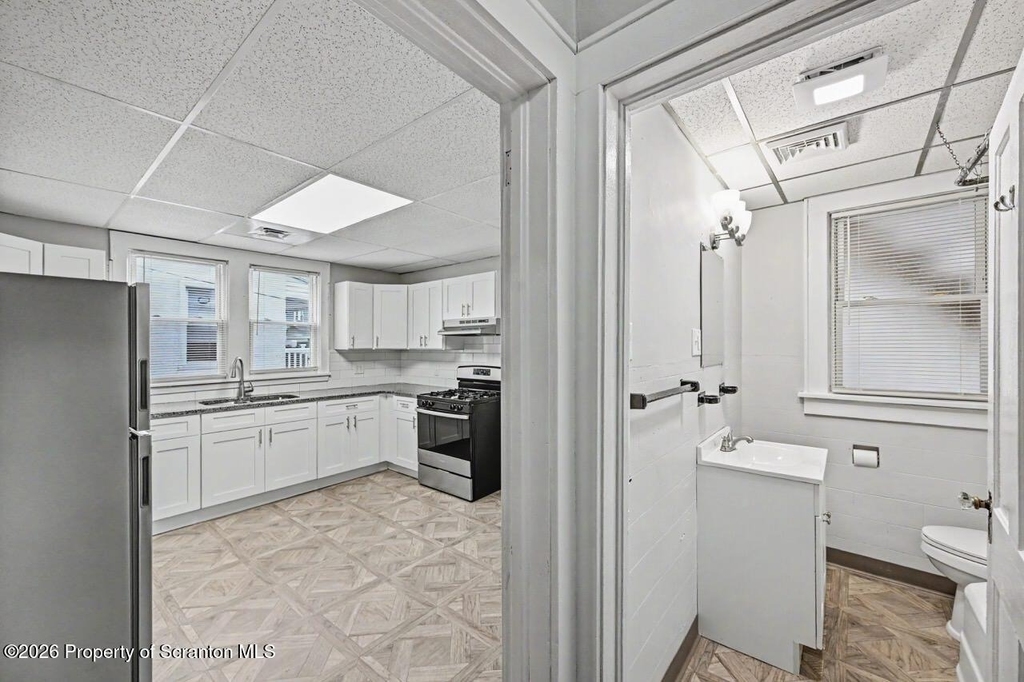 531 S Irving Avenue - Photo 19