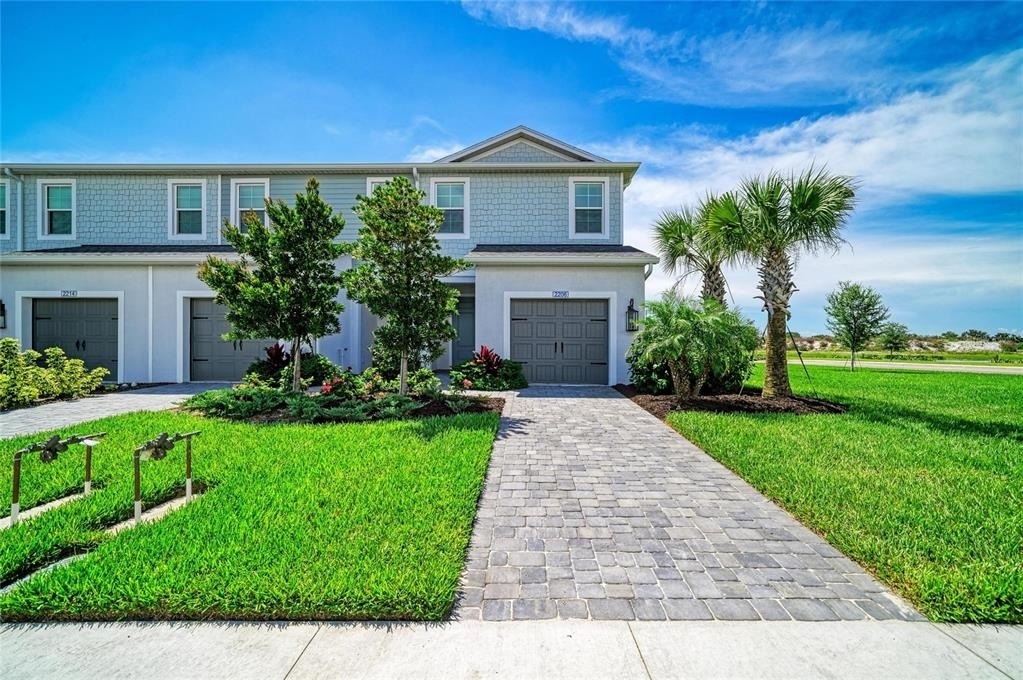 2206 Washington Palm Court - Photo 1