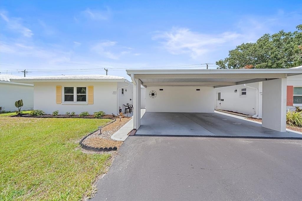 3818 Roxane Boulevard - Photo 32