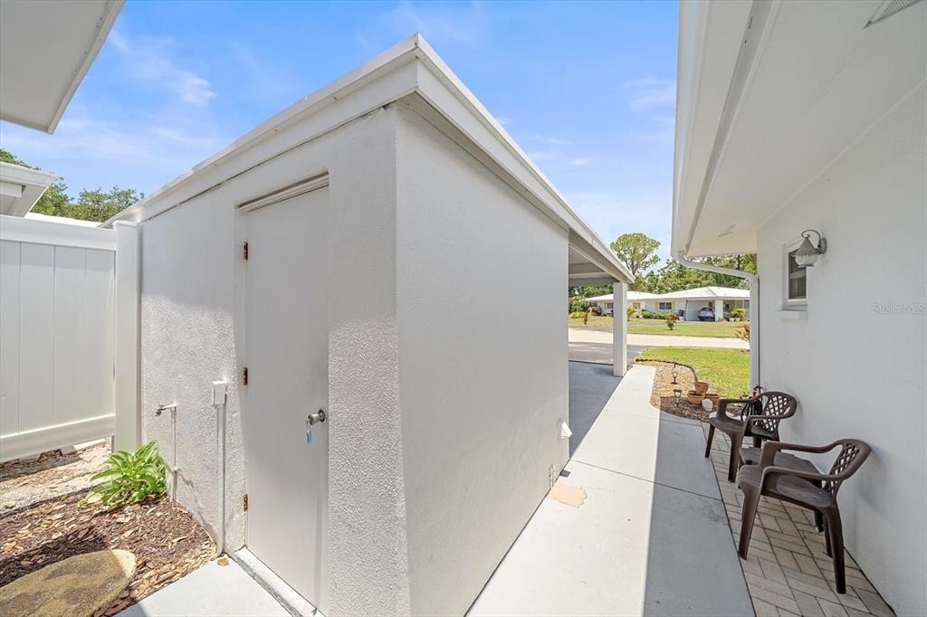 3818 Roxane Boulevard - Photo 27