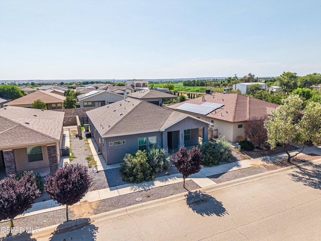 6557 Toivoa Place - Photo 1