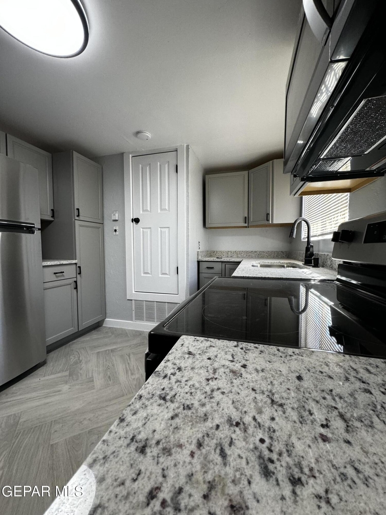 10277 N Loop Drive - Photo 17