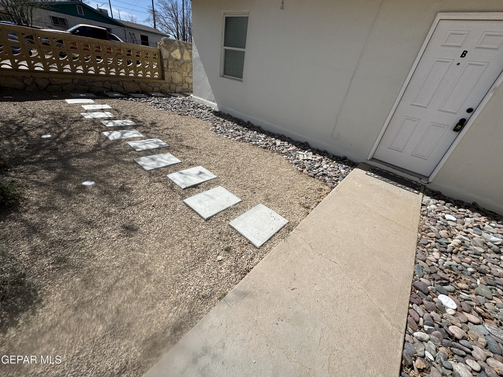 10277 N Loop Drive - Photo 24